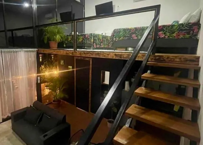 Villa Aura